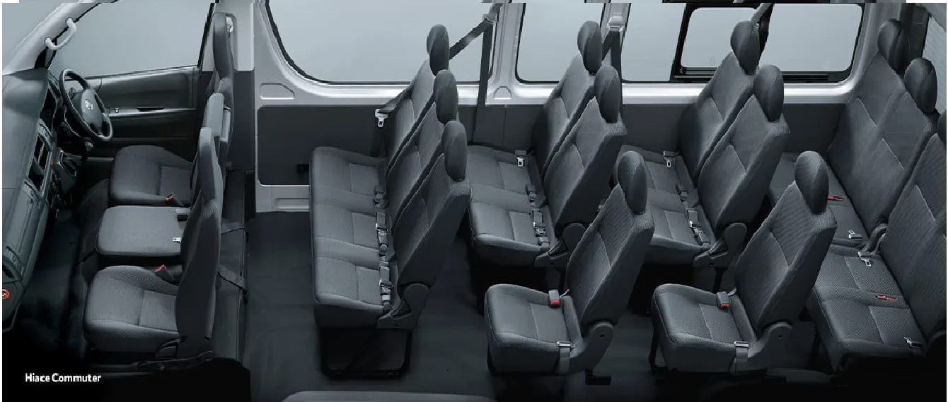 Kondisi kabin dan legroom di dalam travel Malang Surabaya