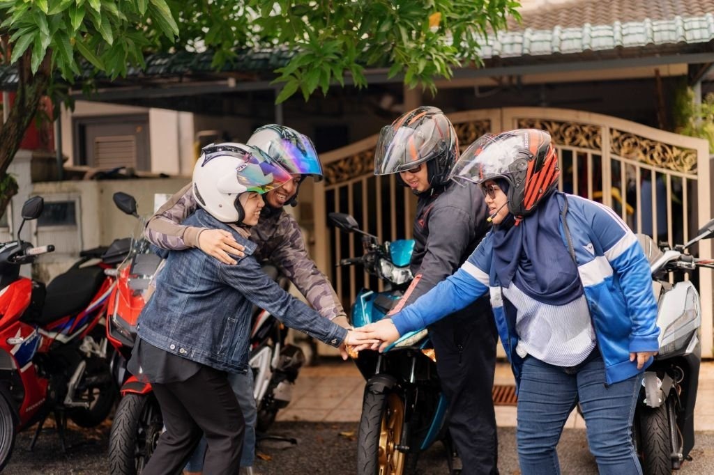 Siap menghadapi perubahan cuaca mendadak saat keliling Malang Berkendara motor di Malang