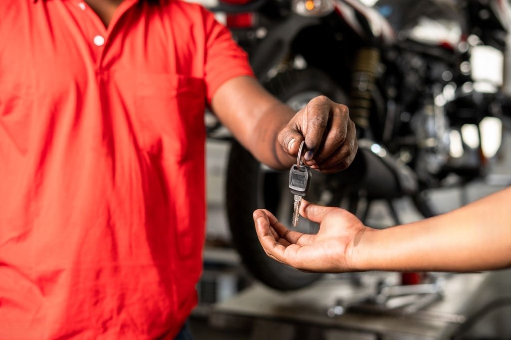 Motor rental Malang yang ramah untuk perempuan