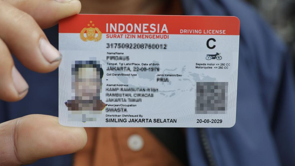 SIM C aktif adalah syarat utama rental motor di Malang SIM C syarat wajib rental motor Malang