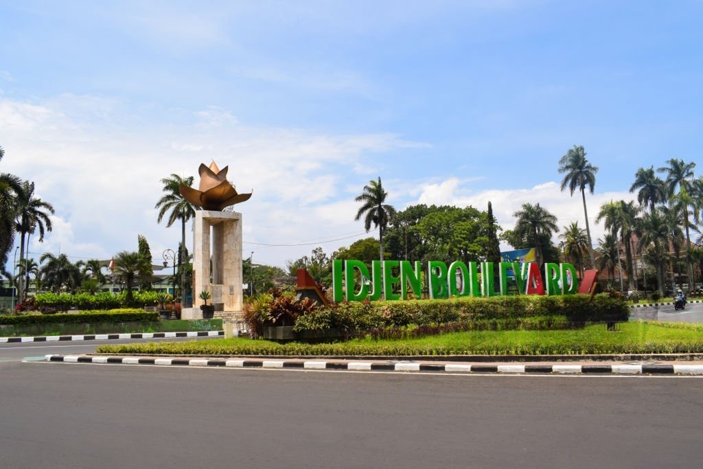 arsitektur kolonial Belanda di kawasan Ijen Boulevard Malang