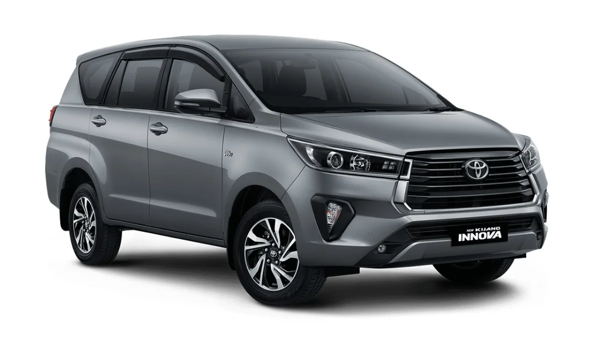 Innova Reborn Adam Putra Travel siap antar jemput door to door Malang Surabaya